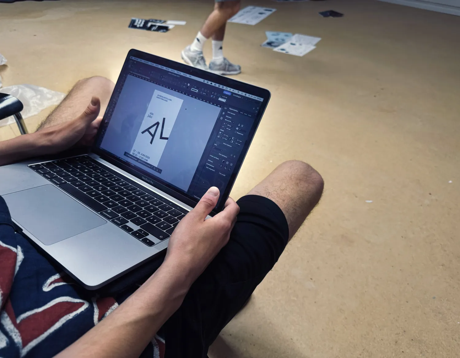 AL Laptop 1