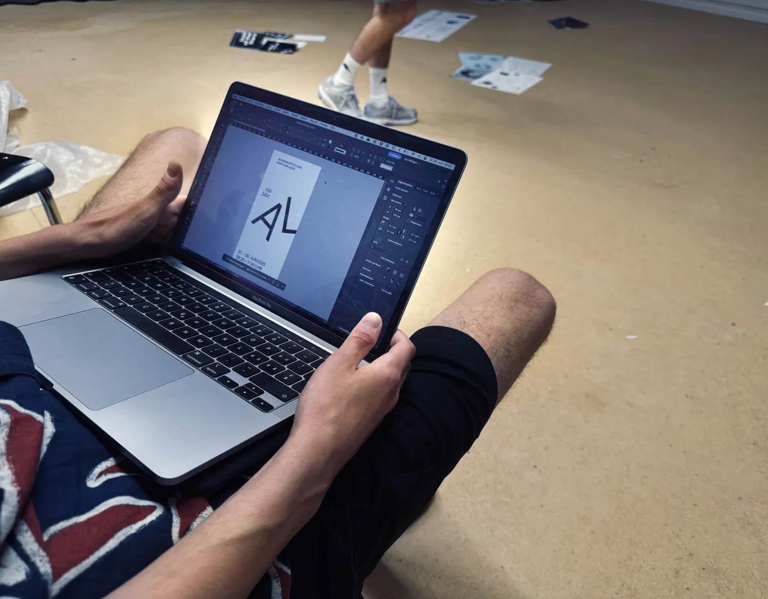 AL Laptop 1